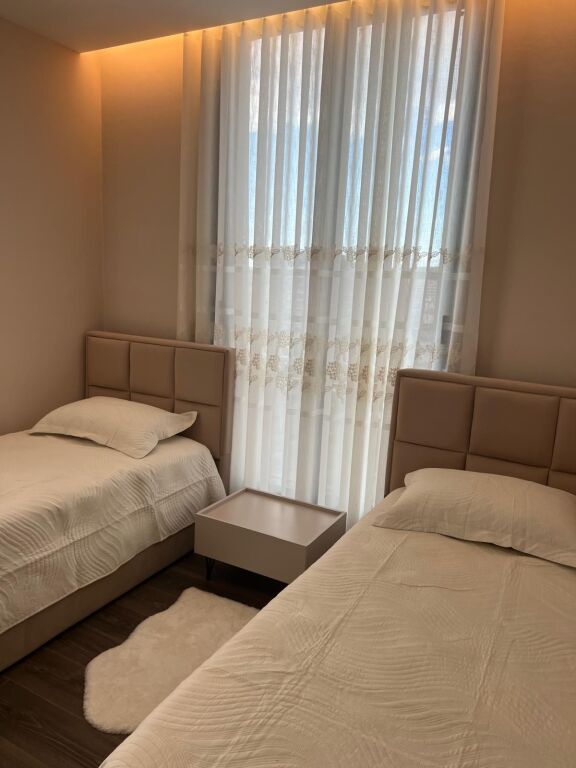 🏡✨ In affitto – Appartamento 2+1+2 presso Hotel Salvadore, Vlore! 🌊☀️