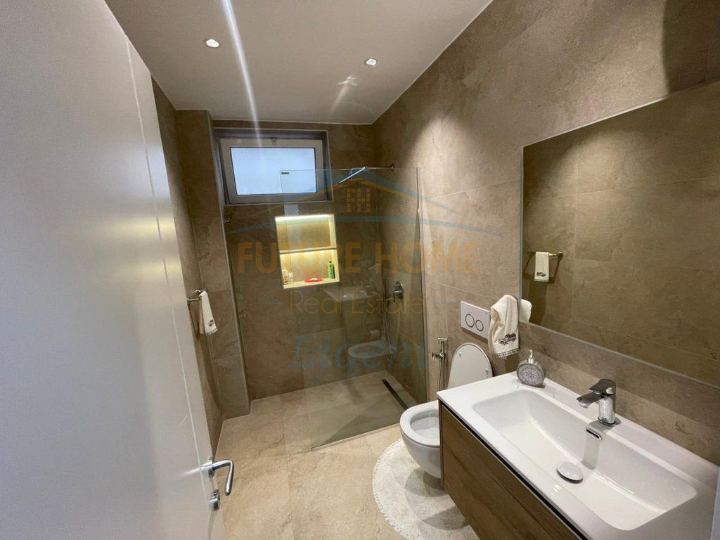 Qera, Apartament 2+1, Qendër, Tiranë.