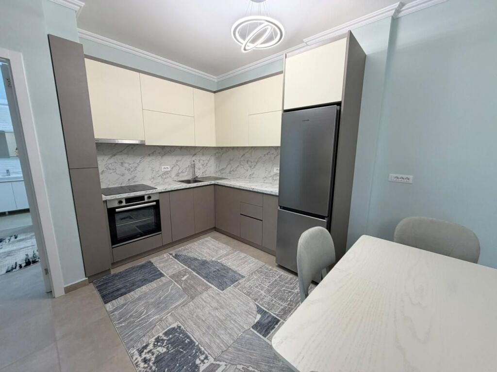 🏡 Appartamento 2+1 + 2 bagni in affitto 📍 Alla Stazione dei Treni 💶 Prezzo: 800€ netto