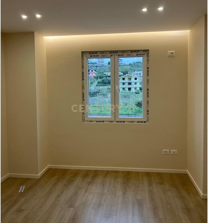 Apartament 1+1 për Shitje tek Shkëmbi i Kavajës, Durrës