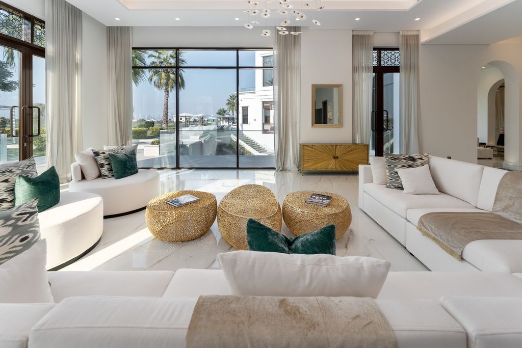 Super Luxury Villa for Sale with Pool – An Elite Residence
