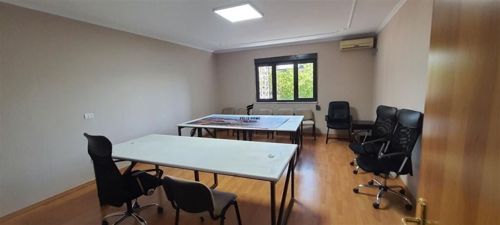 UFFICIO IN AFFITTO 160 M2 VIA KAVAJES 130.000 LEKE FH-74091