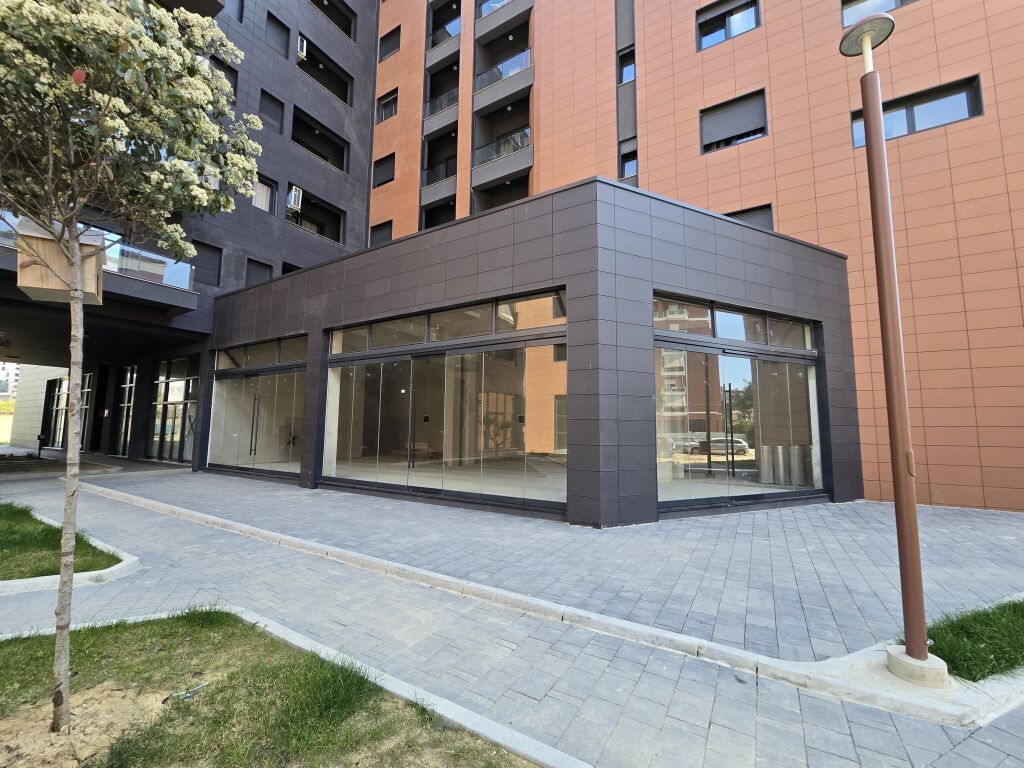 🏢 Negozio in Affitto – Oasis Residence, Tirana