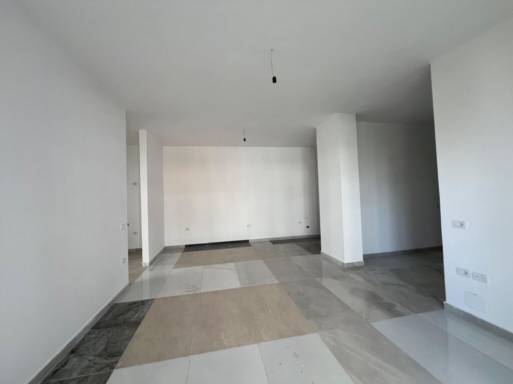 Appartamento 2+1+2 in vendita, Bivio Kamza, Terminal
