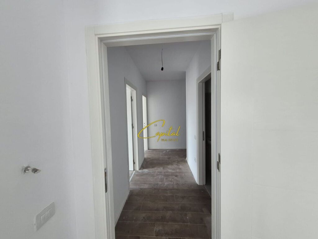 SHITET APARTAMENT 2+1 XHAMLLIKU 220.000 EURO