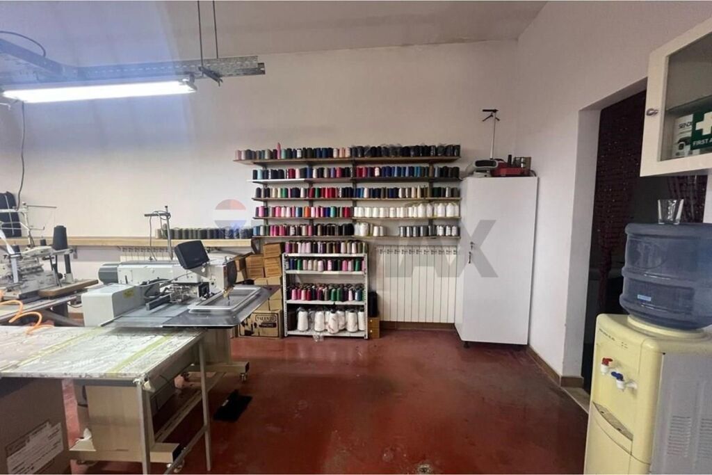MAGAZZINO IN VENDITA A SHARRE PRUSH