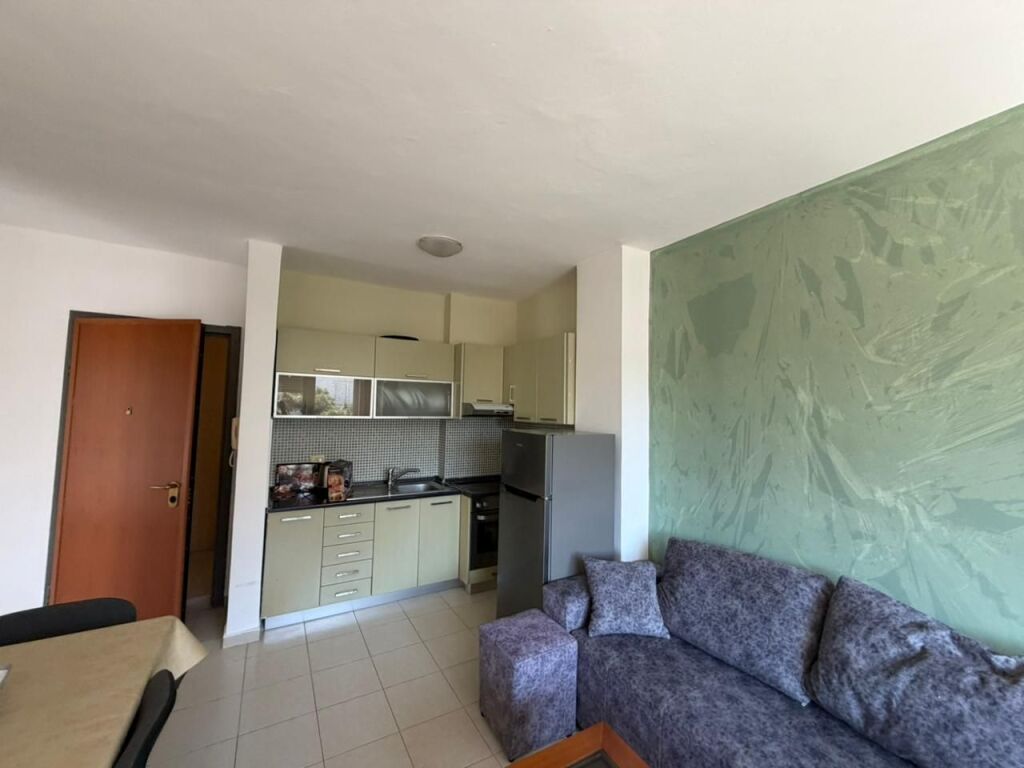 Shitet, Apartament 1+1, Tek Kompleksi Freskia – Golem