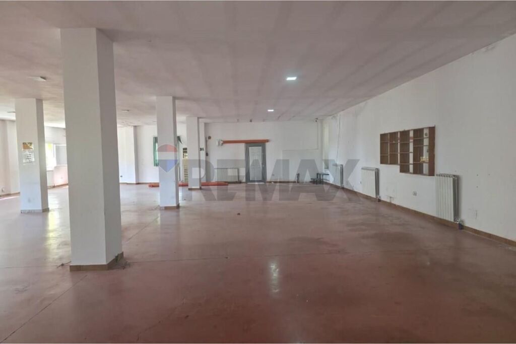MAGAZZINO IN VENDITA A SHARRE PRUSH