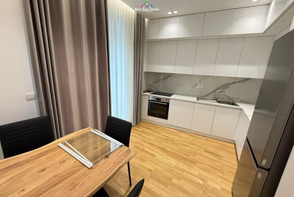 Villa su 3 Piani in Affitto vicino a TEG (ID BV22629) Tirana
