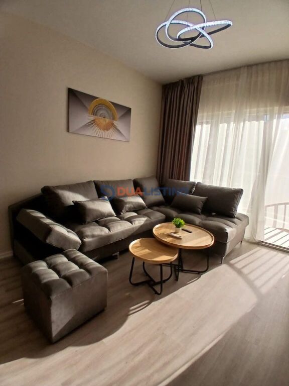 Apartament Luksoz 2+1 me Qera tek Zogu i Zi – pranë Karburant Gazheli