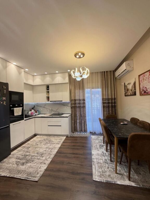 Shitet apartament 2+1+2 – 103 m² 📍 Fresk, Rruga e Teleferikut