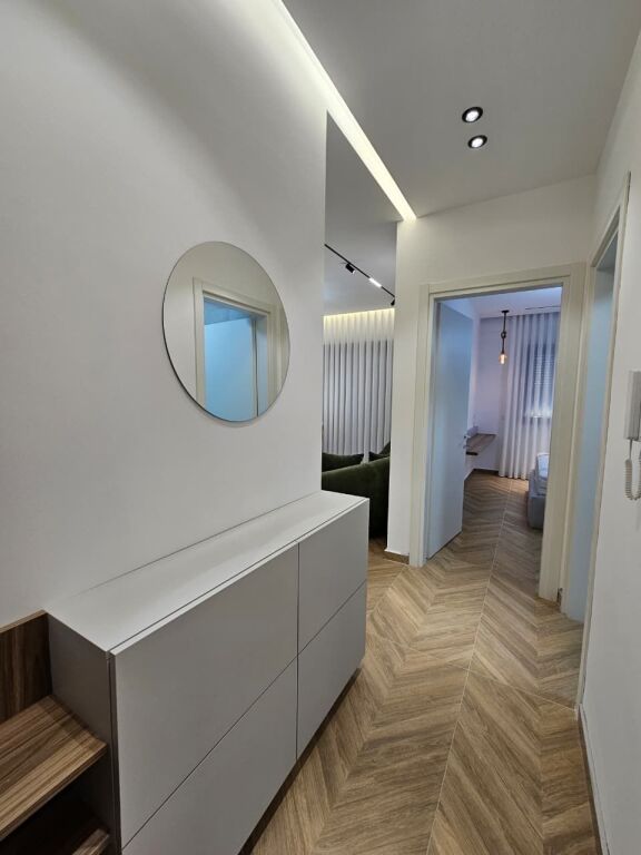 Shiten 2 apartamente 1+1,oasis,kati i 1 banim,2400€/m²