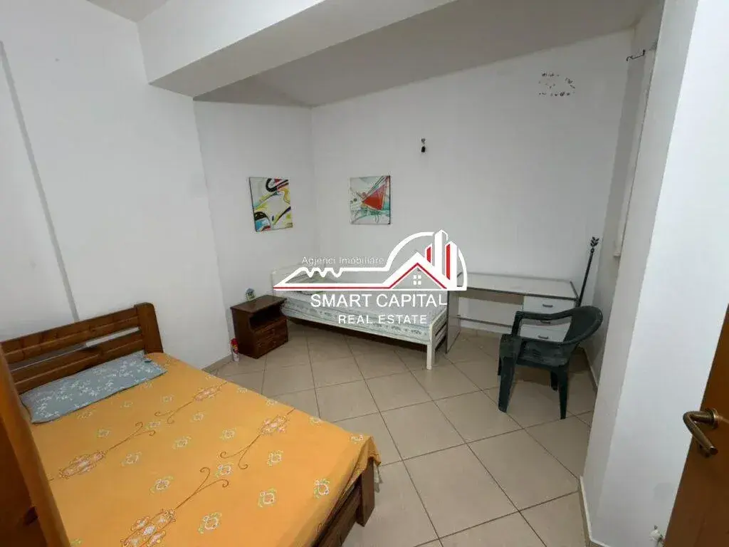 SHITET APARTAMENT 2+1 PRANË KARBURANT FJORTES,VLORË!!!