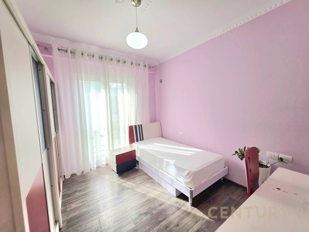 APARTAMENT 2+1+2 PER SHITJE PRANE KOPSHTIT ZOOLOGJIK