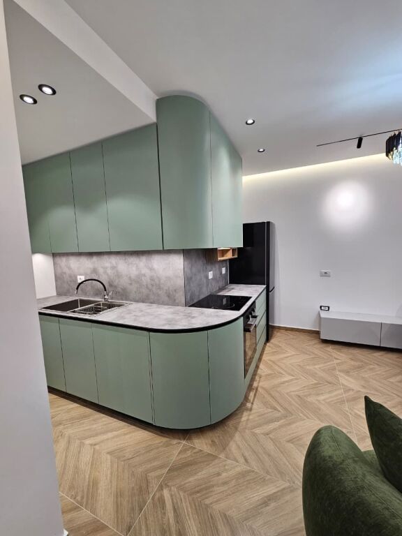 Shiten 2 apartamente 1+1,oasis,kati i 1 banim,2400€/m²