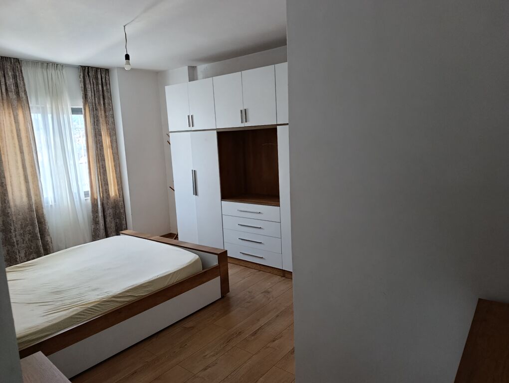 21 December, Sinani building, Shefqet Musaraj St., Apartment for sale with area 95.5 M2