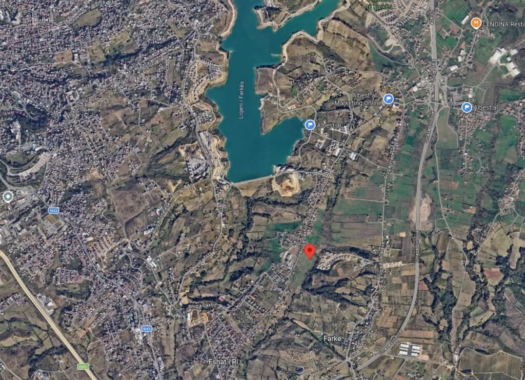 LAND WITH % UNDER CONSTRUCTION - FARKE 10 000 M2