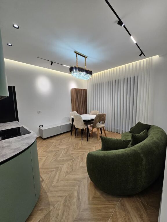Shiten 2 apartamente 1+1,oasis,kati i 1 banim,2400€/m²