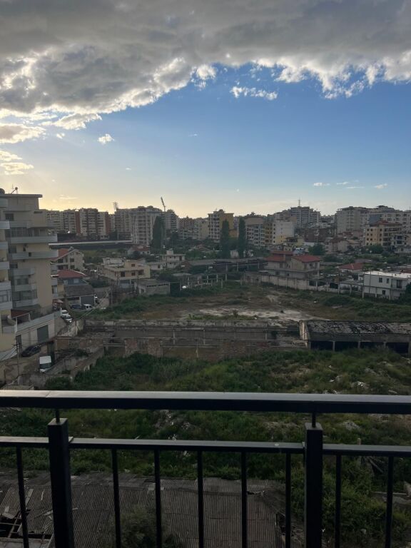 🏡✨ In affitto – Appartamento 2+1+2 presso Hotel Salvadore, Vlore! 🌊☀️