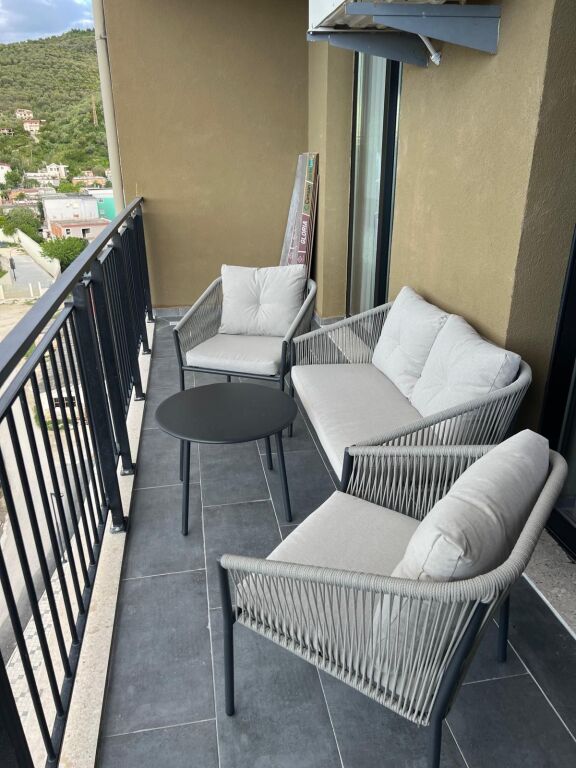 🏡✨ In affitto – Appartamento 2+1+2 presso Hotel Salvadore, Vlore! 🌊☀️