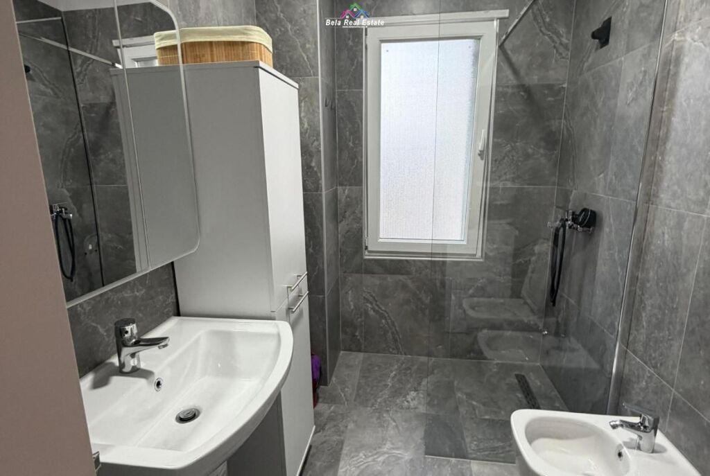 Appartamento In Affitto 1+1+ Posto Auto A Univers City (ID B2101707) Tirana