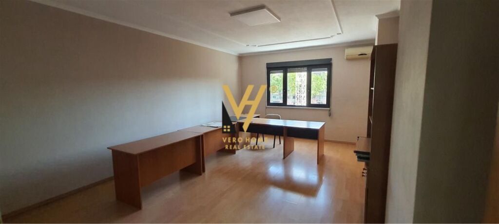 UFFICIO 160 M2 IN AFFITTO IN CENTRO 1.300 EURO