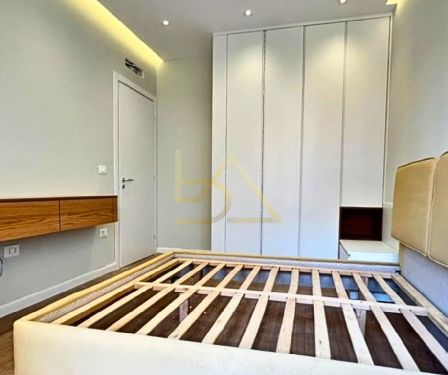 Shitet Apartament – Laprakë, Tiranë