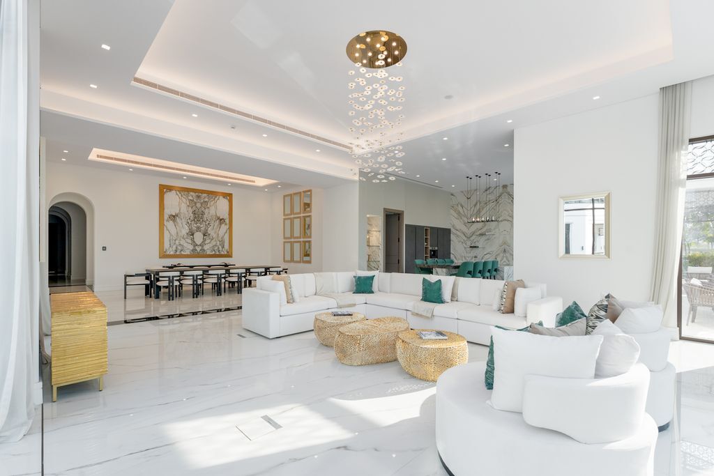 Super Luxury Villa for Sale with Pool – An Elite Residence