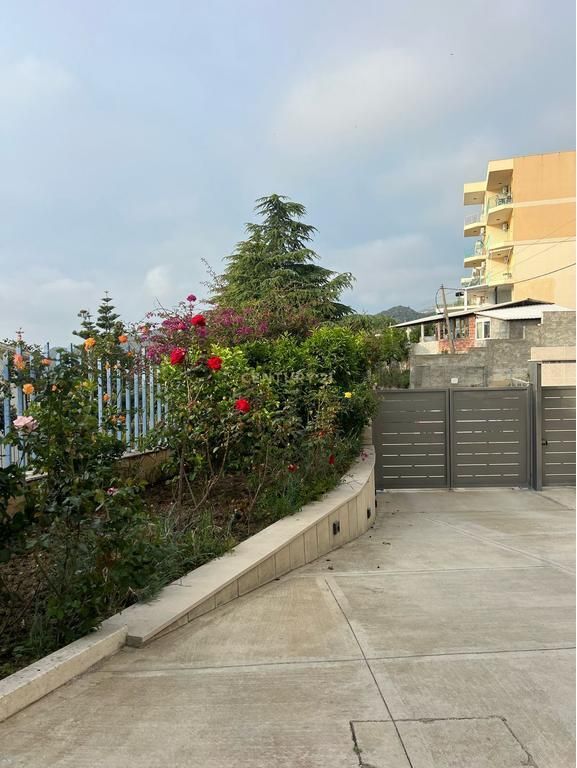 APARTAMENT LUKSOZ 2+1+2 PER QIRA, PAMJE TOTALE DETI NE UJE TE FTOHTE ,VLORE !