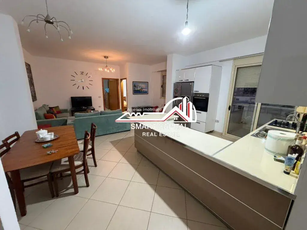 SHITET APARTAMENT 2+1 PRANË KARBURANT FJORTES,VLORË!!!