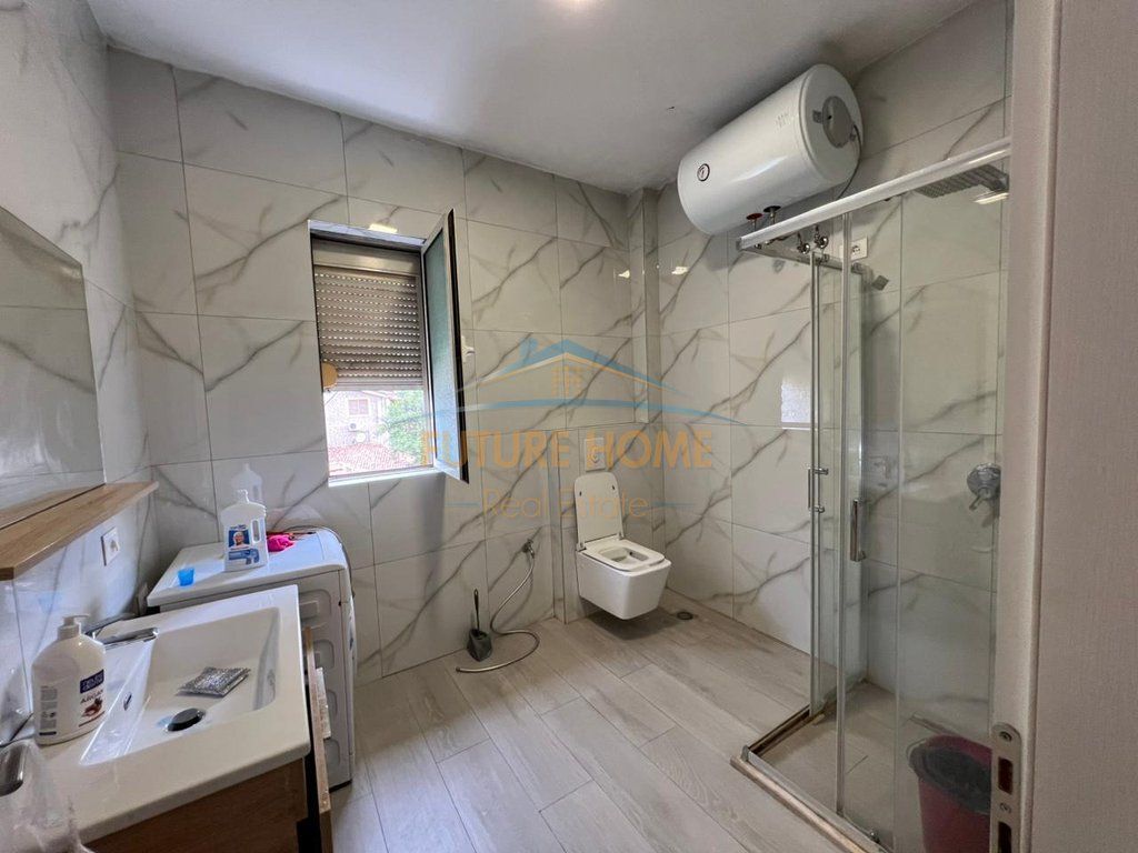 Shitet, Apartament 2+1, Rruga e Durrësit, Tiranë.