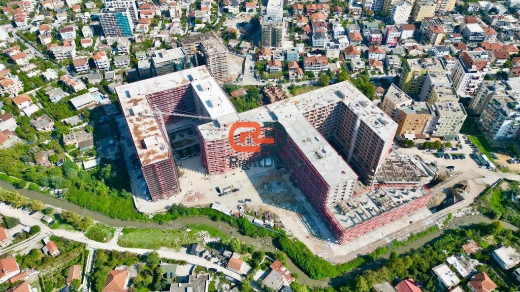 Okazion Kleringu !! Tek Riverside Residence, Shitet Apartament 3+1+2, Me Planimetri Te Rregullt!