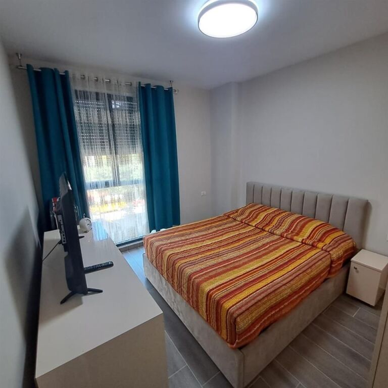 Appartamento In Affitto 1+1 Al Complesso ASL 2 (ID B210685) Tirana.
