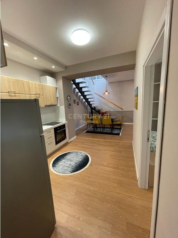 SHESIM APARTAMENT 2+1 + POST PARKIMI TEK GOLDEN PARK, RRUGA E KAVAJËS, TIRANË. BLERJE ME KREDI!
