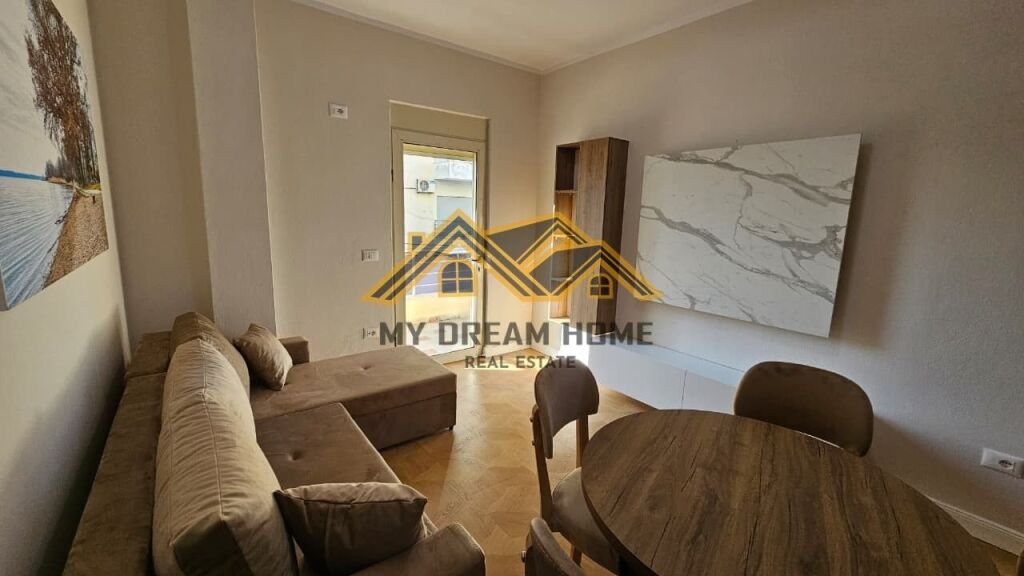 SHITET APARTAMENT 1+1 PLAZH DURRES