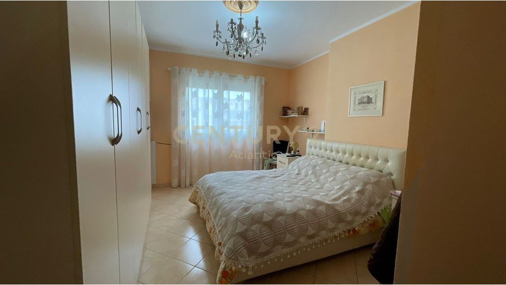 IN VENDITA APPARTAMENTO 2+1+2T+2B E DEPOSITO A VOLLGA, DURRES!