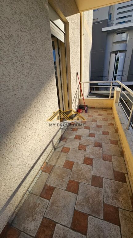 SHITET APARTAMENT 1+1 PLAZH DURRES