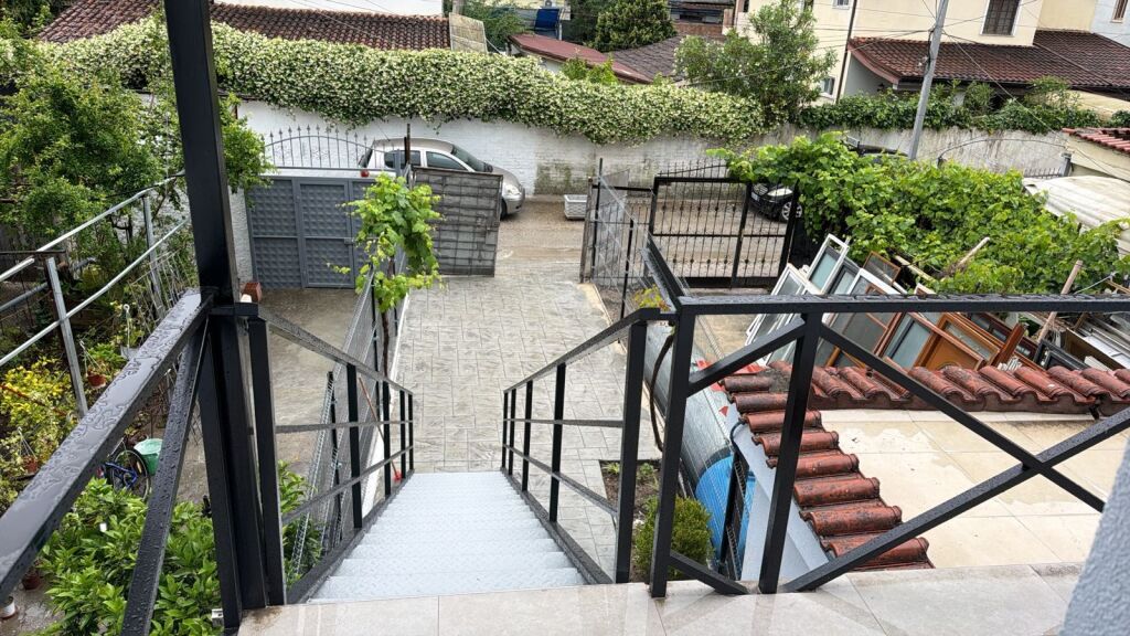 Appartamento 1+1 in affitto vicino al Comune di Parigi