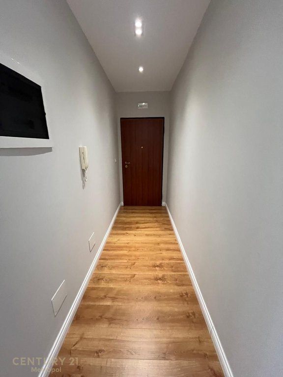 In Affitto — Spazio Ufficio | Stadio Dinamo, Tirana 800 € /Mese