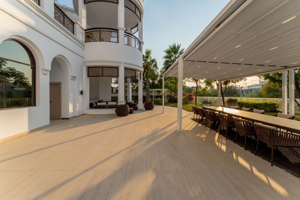 Super Luxury Villa for Sale with Pool – An Elite Residence