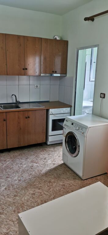 MONOLOCALE 22000 LEKE.NUOVO BOULEVARD