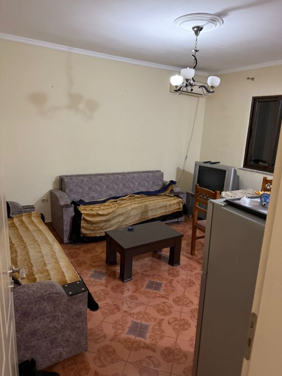 Apartament 2+1 per shitje ne Laprake!