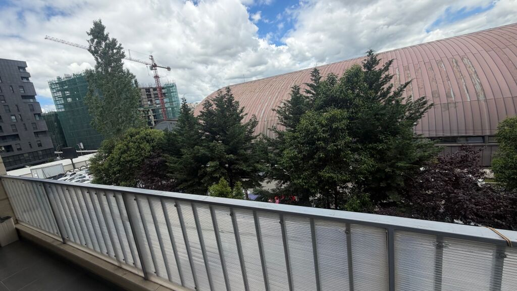 Apartment for sale. Elite area in Tirana, opposite the Olympic Park, near the Artificial Lake