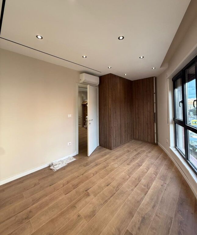 🏡 Appartamento 1+1 con Balcone in Affitto – Comune di Parigi