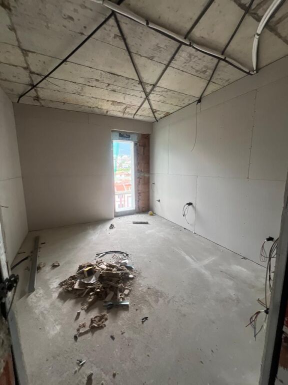 🏡 EKSKLUZIVE – SHITET APARTAMENT 2+1+2 ME BALLKON