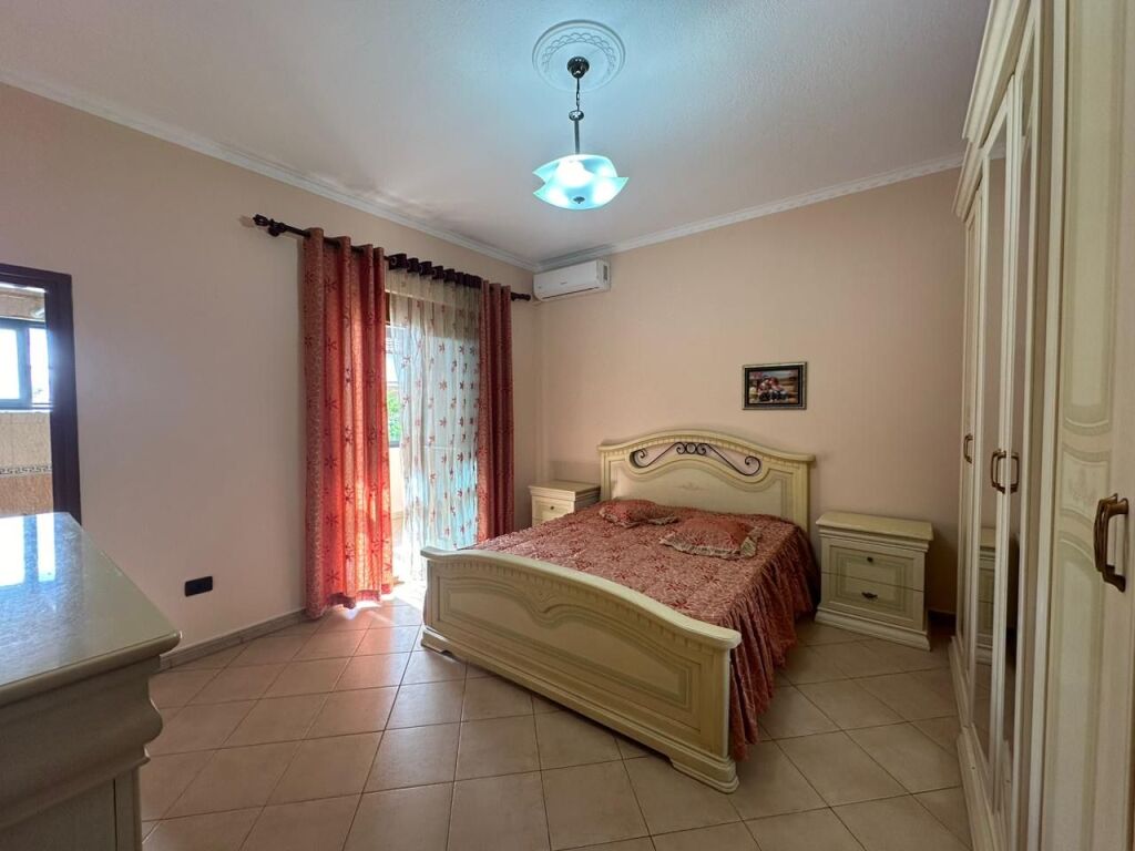 Villa floor for rent in Allias (2+1)