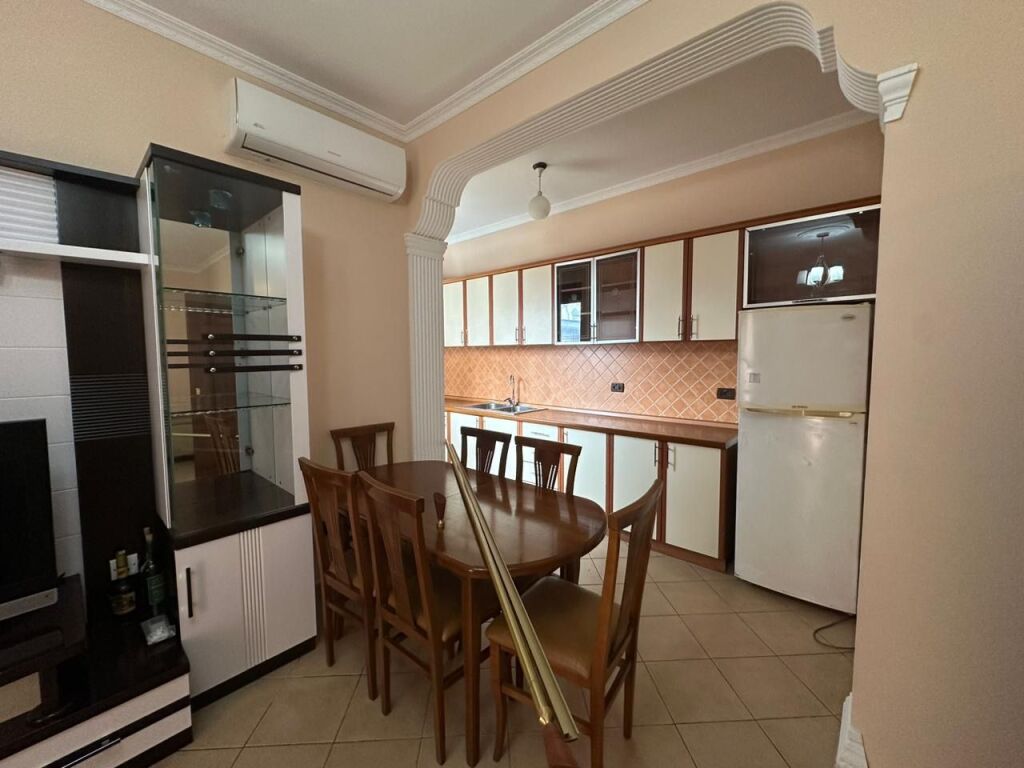 Villa floor for rent in Allias (2+1)