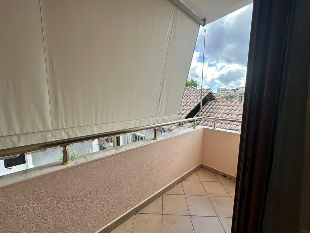 Villa floor for rent in Allias (2+1)