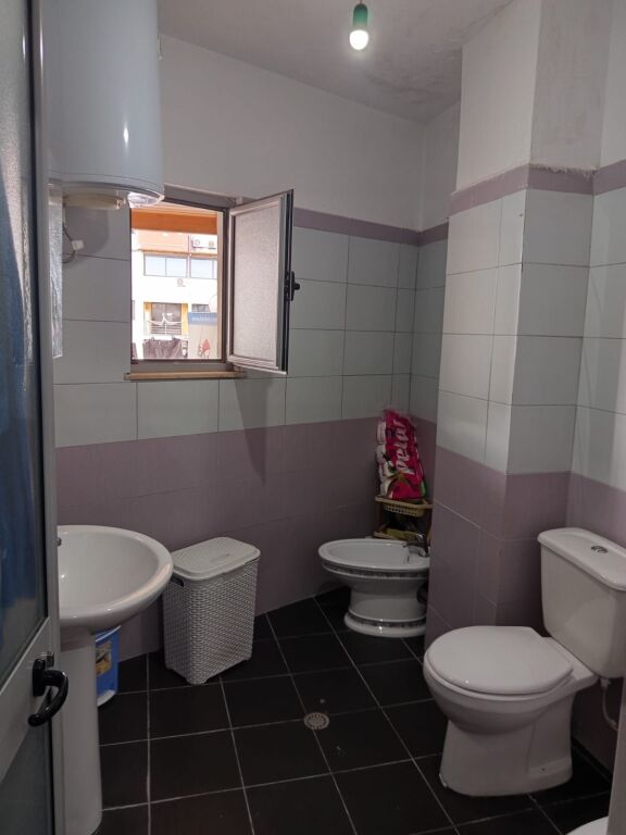 Shitet apartament 1+1 Astir prane 2 Palmave