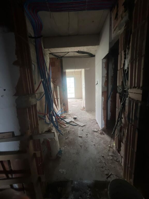 🏡 EKSKLUZIVE – SHITET APARTAMENT 2+1+2 ME BALLKON